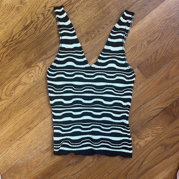 Mozhdeh Matin Groovy Tank Medium - Picture 3 of 5